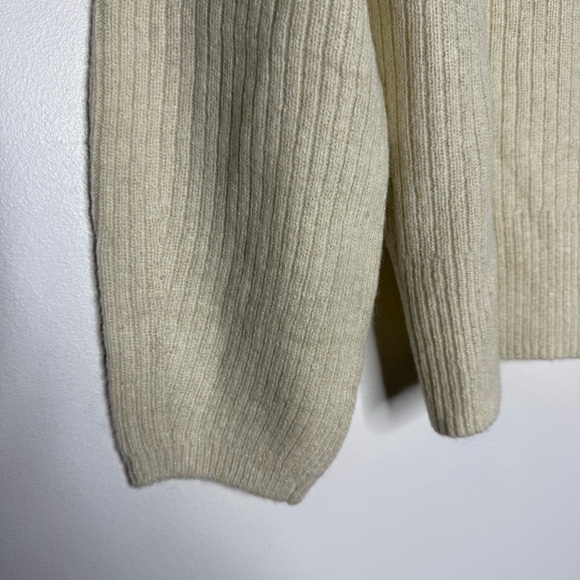 Talbots Cream Cardigan Sweater Size Large - Picture 6 of 7